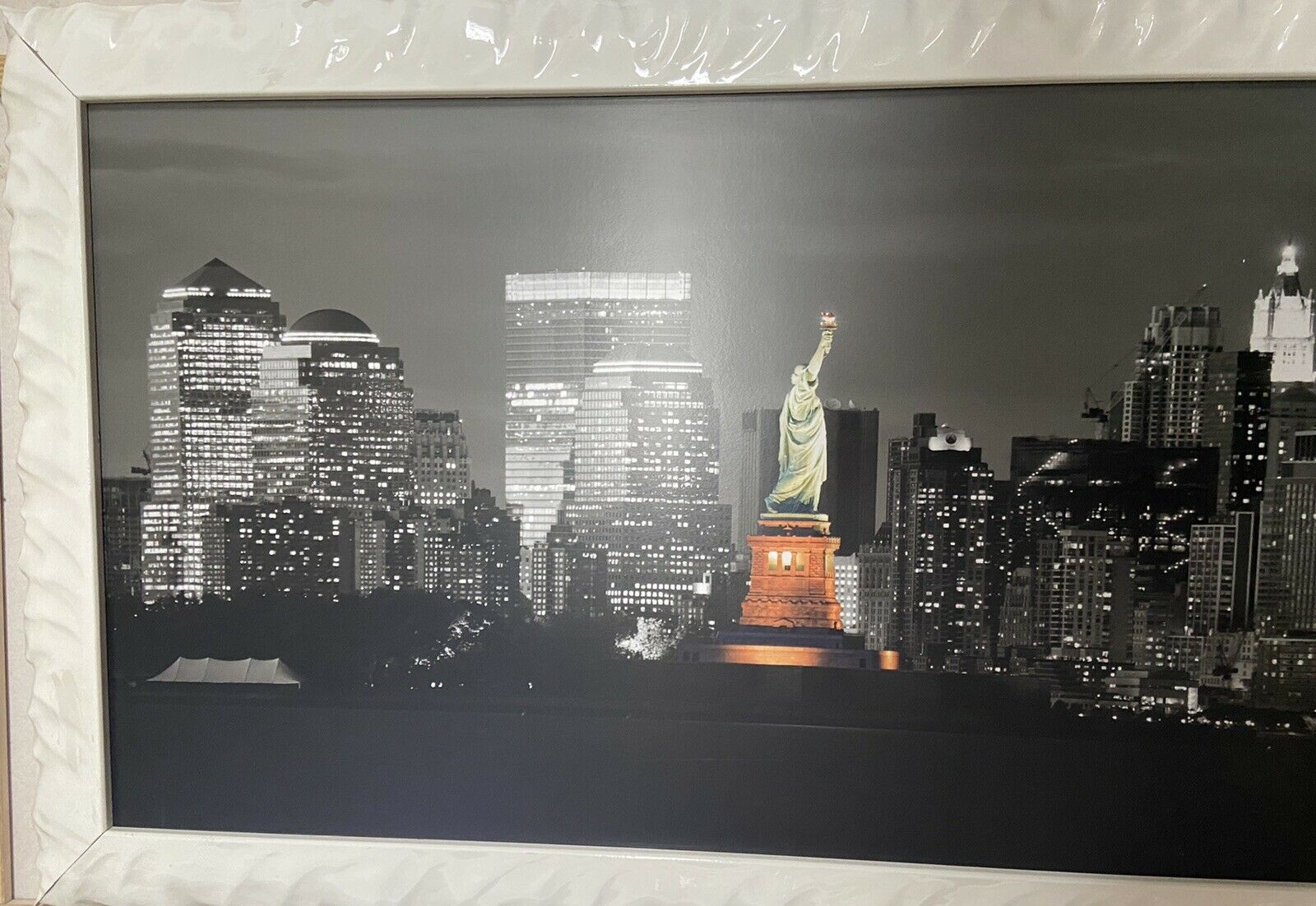 Quadro - New York riflessa in uno specchio d'acqua 120x80 cm